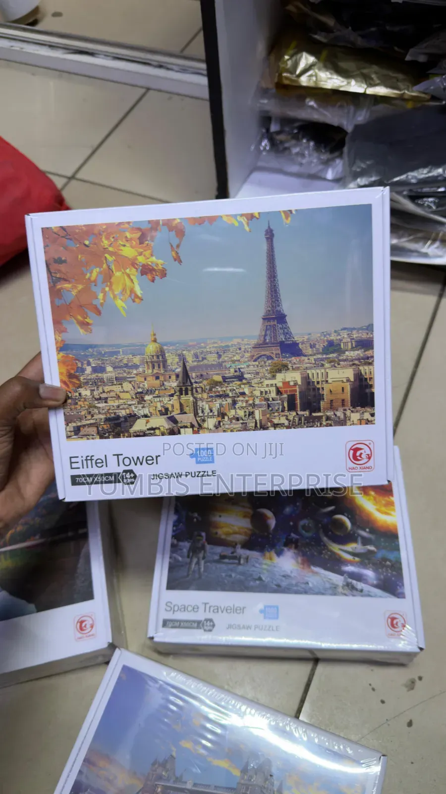 Jigsaw Puzzles at KSH 1500 a Set of 1000 Pieces