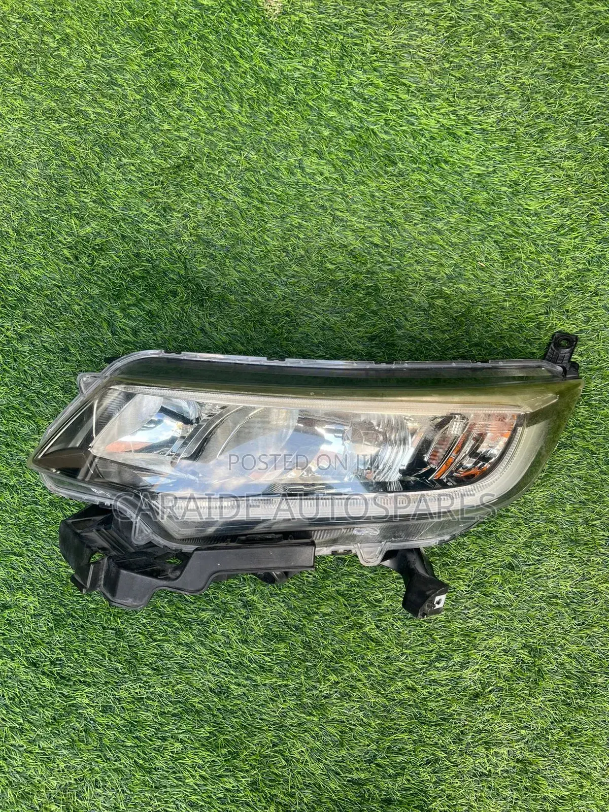 Premio 2015/2016/2017/270 Headlight (2017)