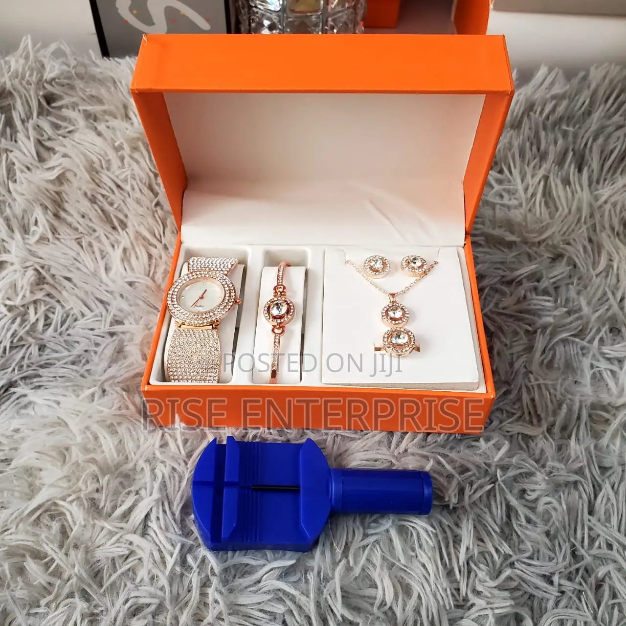 Elegant 6 In 1 Ladies Gift Set With Watch Adjuster