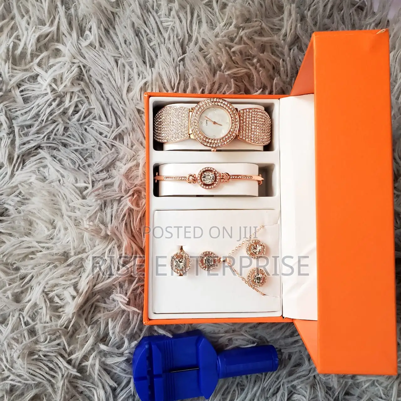 Elegant 6 In 1 Ladies Gift Set With Watch Adjuster