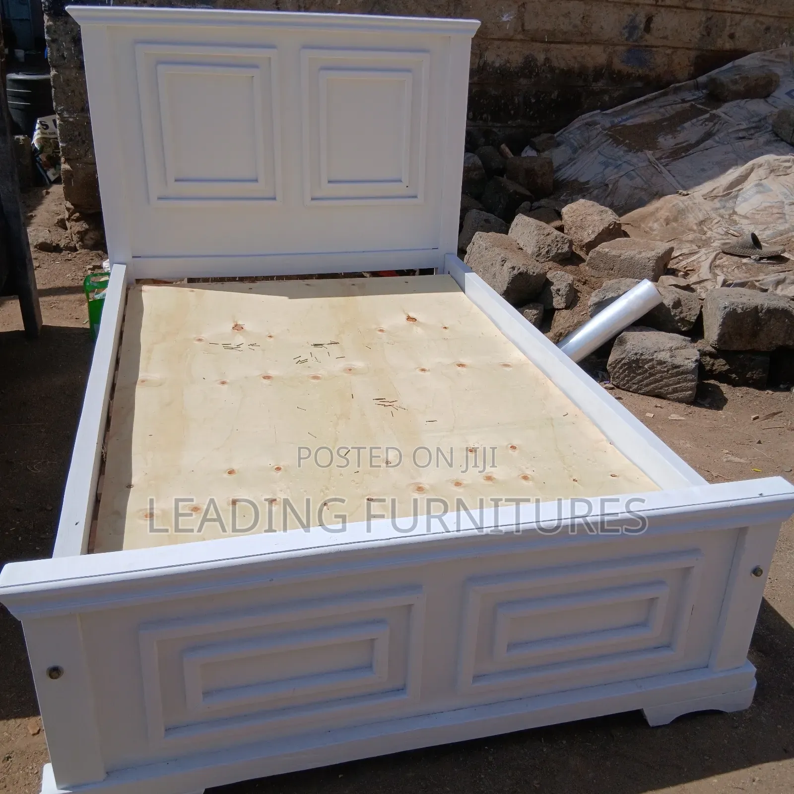 4x6 White Hardwood Bed.