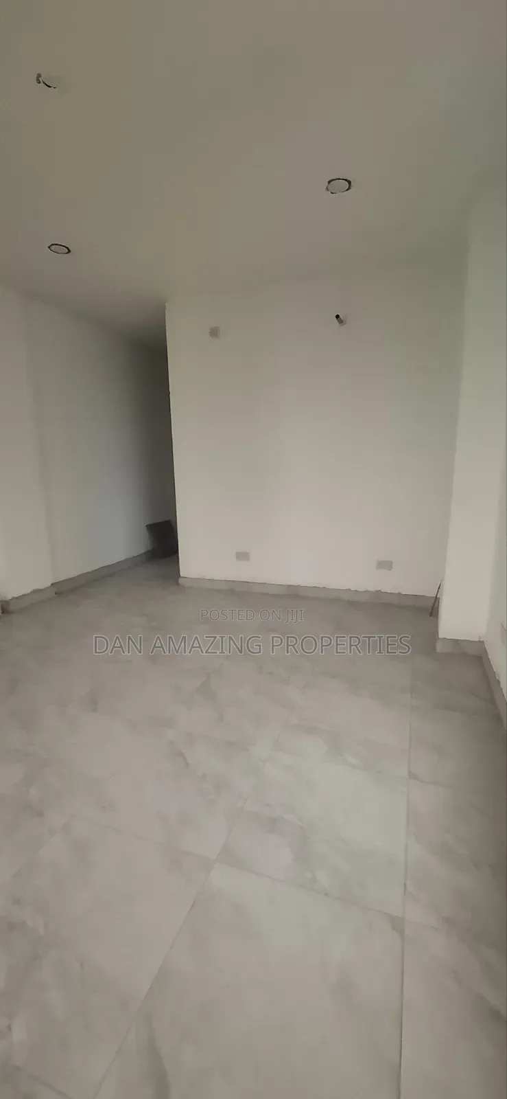 3bdrm Penthouse in Nyali for sale