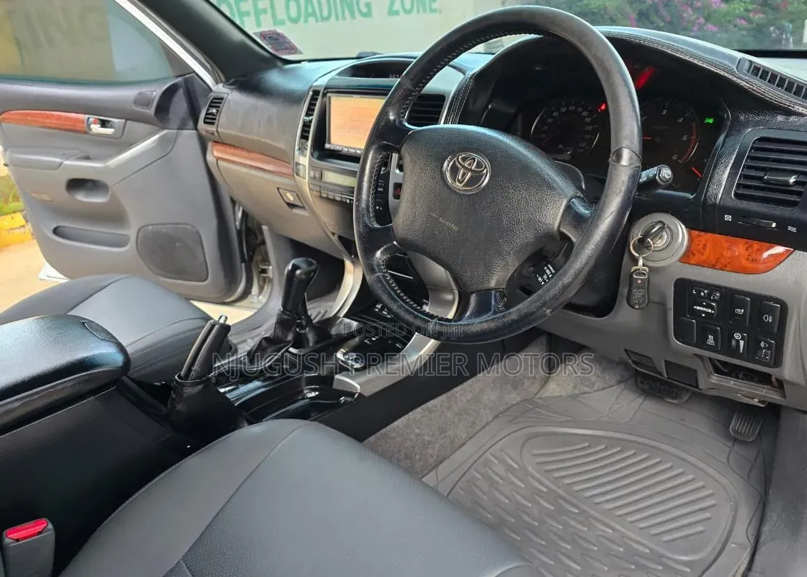 Toyota Land Cruiser Prado 2007 Silver