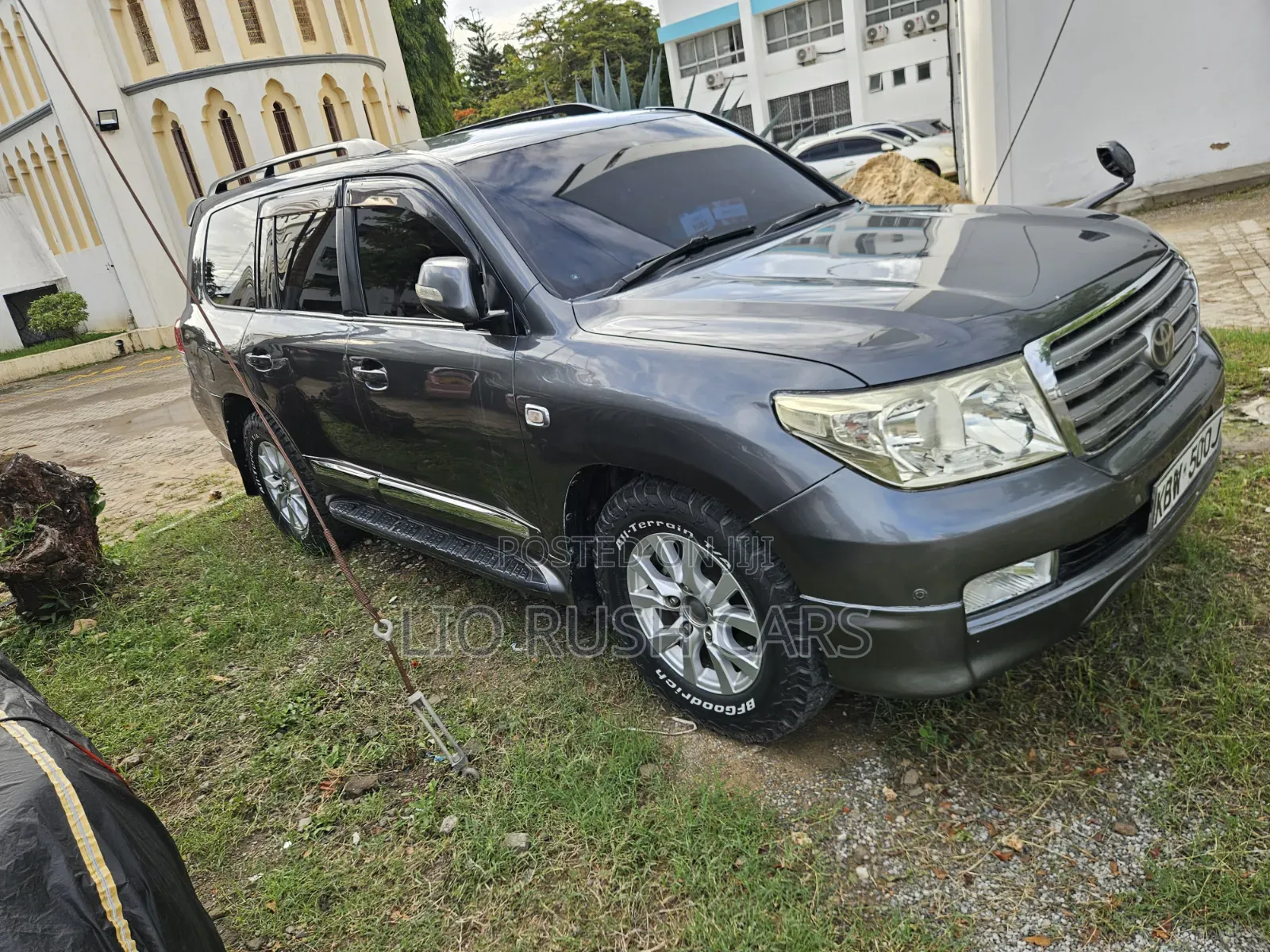 Toyota Land Cruiser 2010 Gray