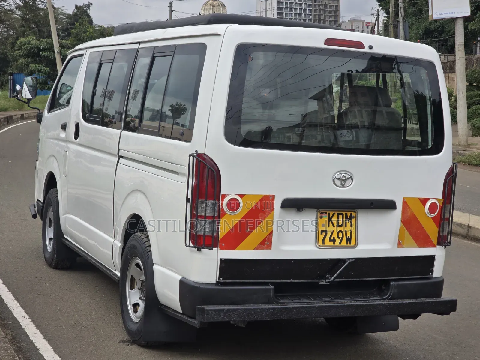 Toyota HiAce 2015 White
