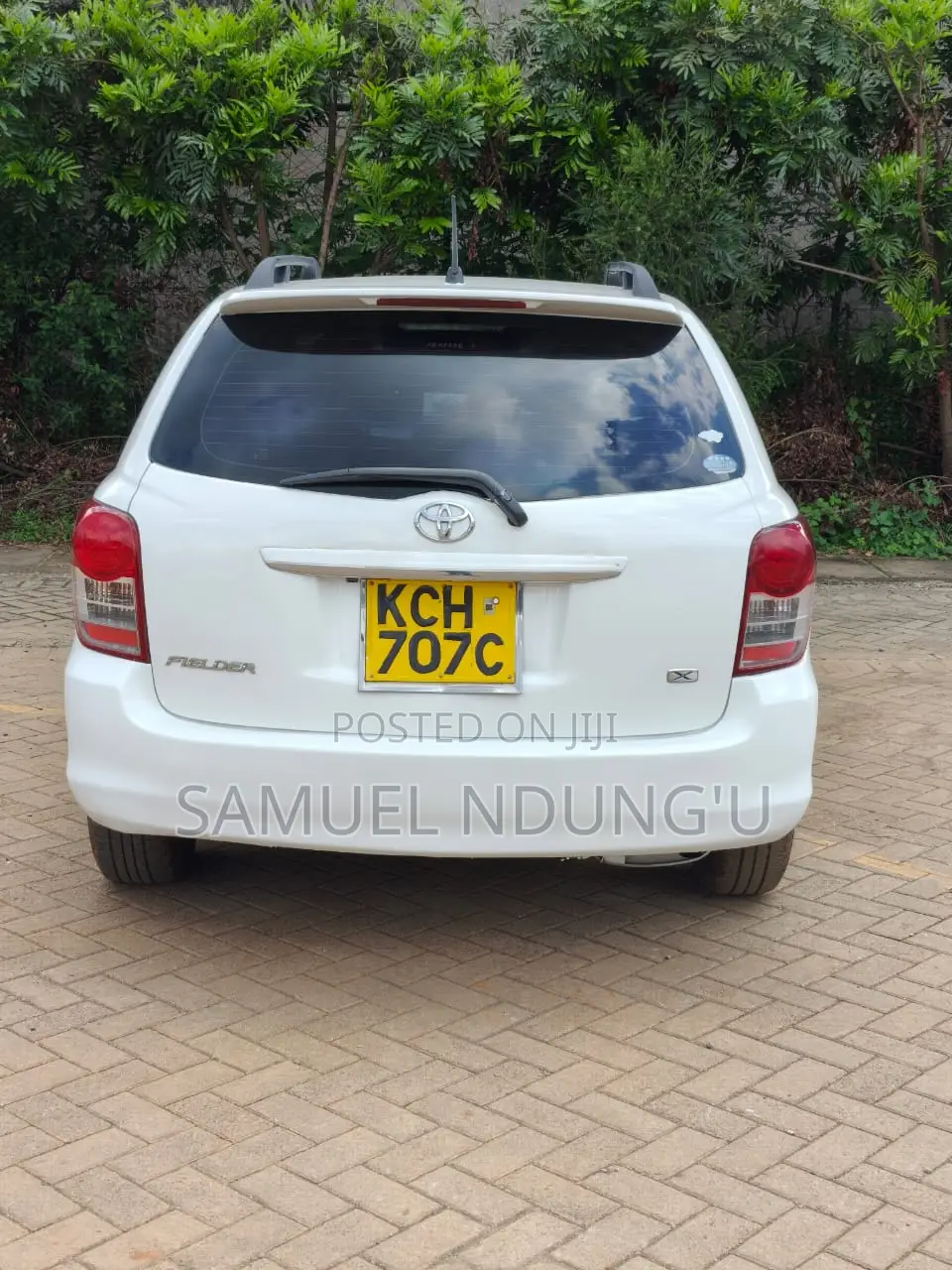 Toyota Corolla Fielder 2010 White