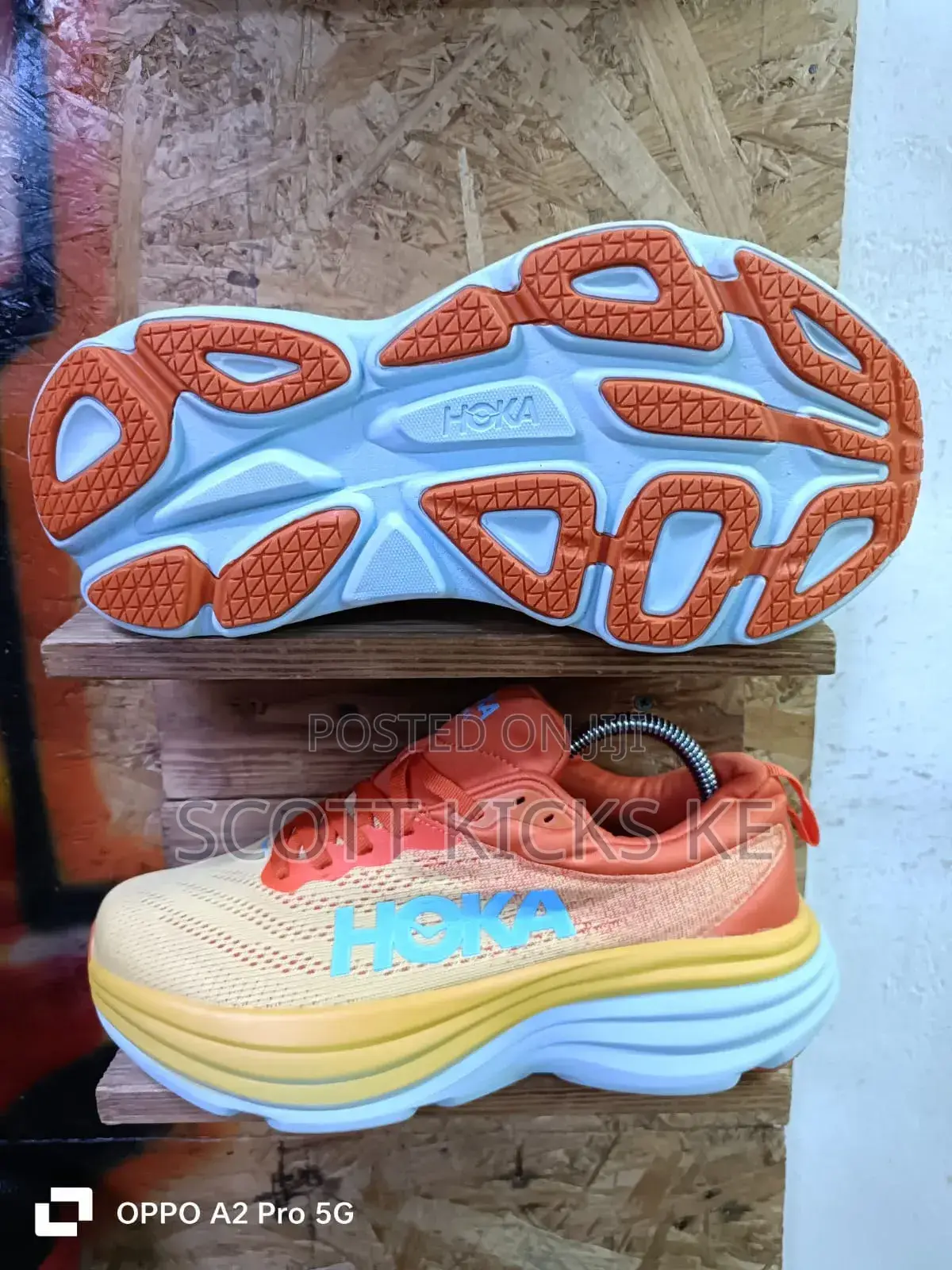 Hoka Bondi Trainers