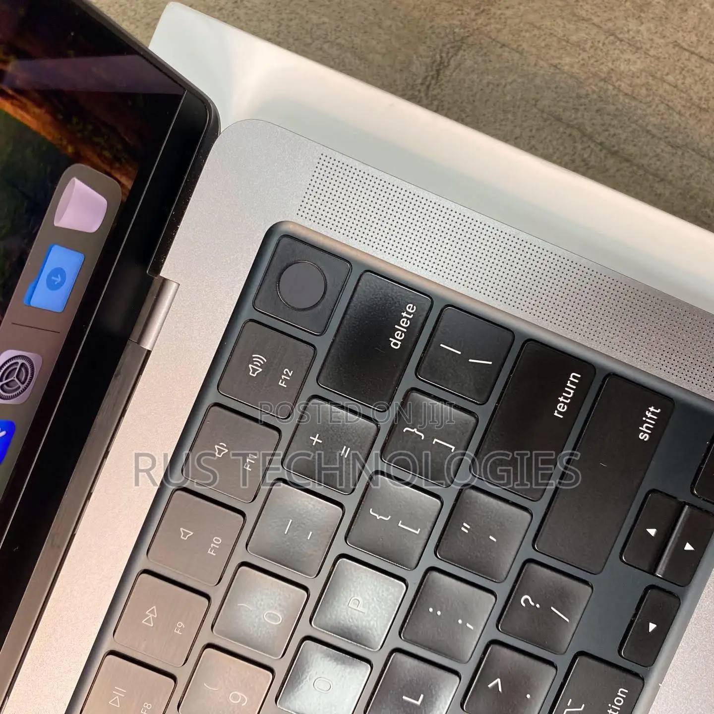 Laptop Apple MacBook Pro Max 2023 M2 14-inch 32GB Intel Core M2 SSD 1T