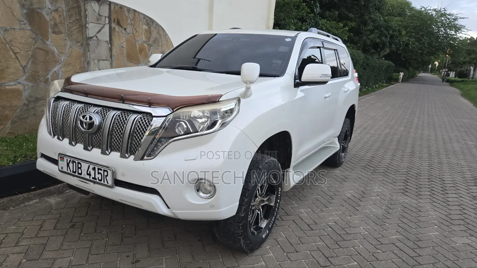 Toyota Land Cruiser Prado 2015 White