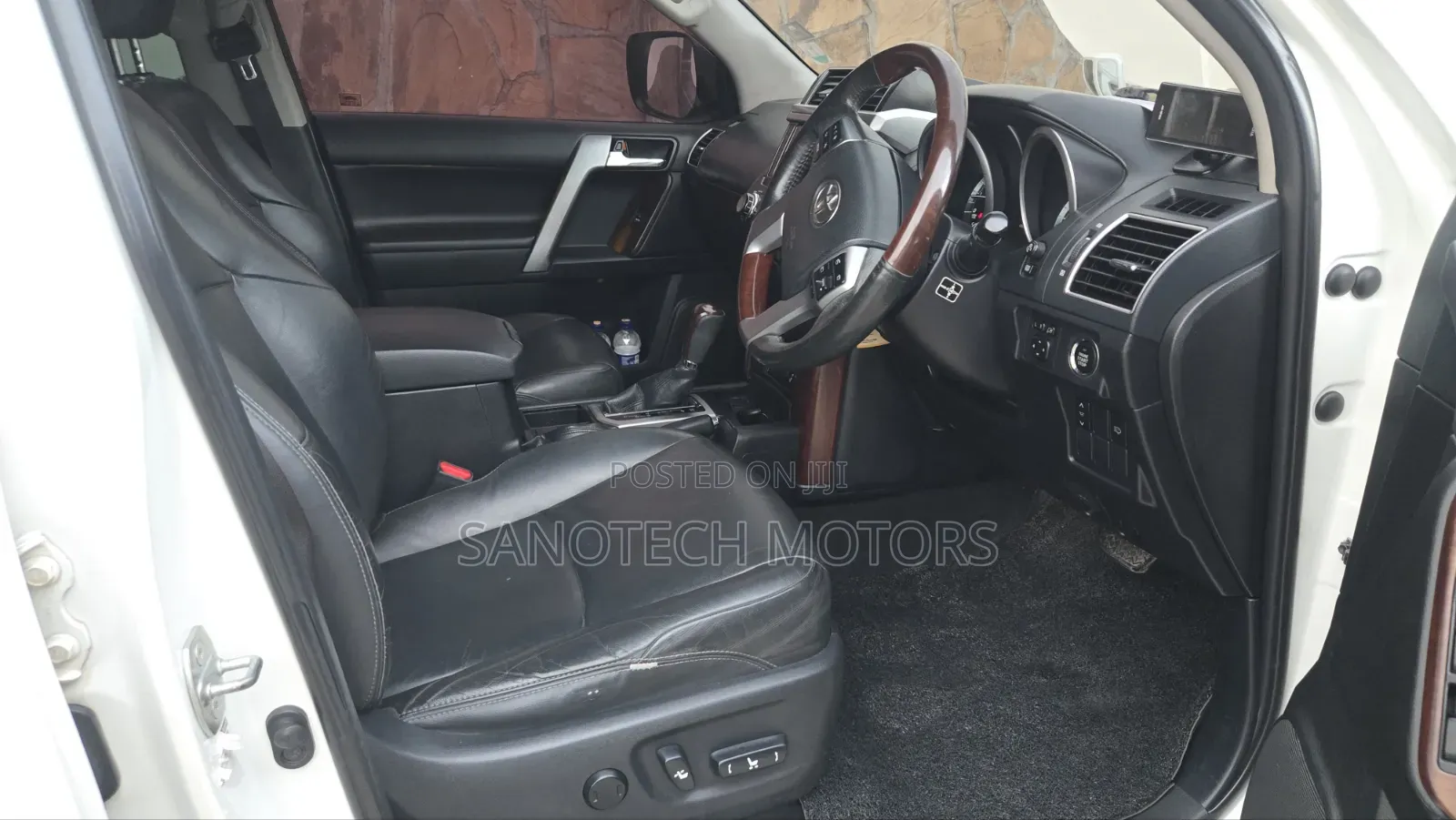 Toyota Land Cruiser Prado 2015 White