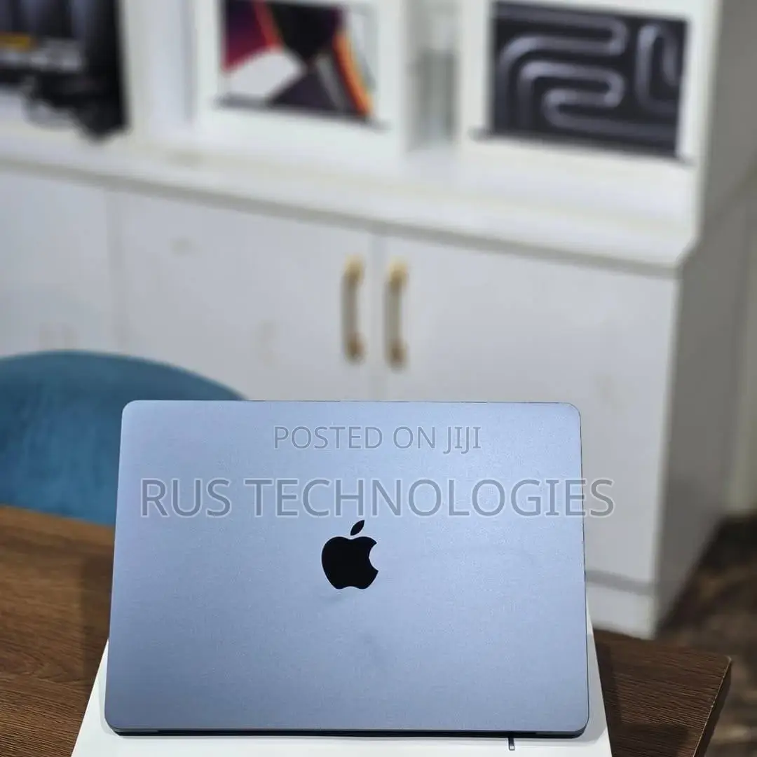 New Laptop Apple MacBook Air 16GB Apple M5 SSD 512GB