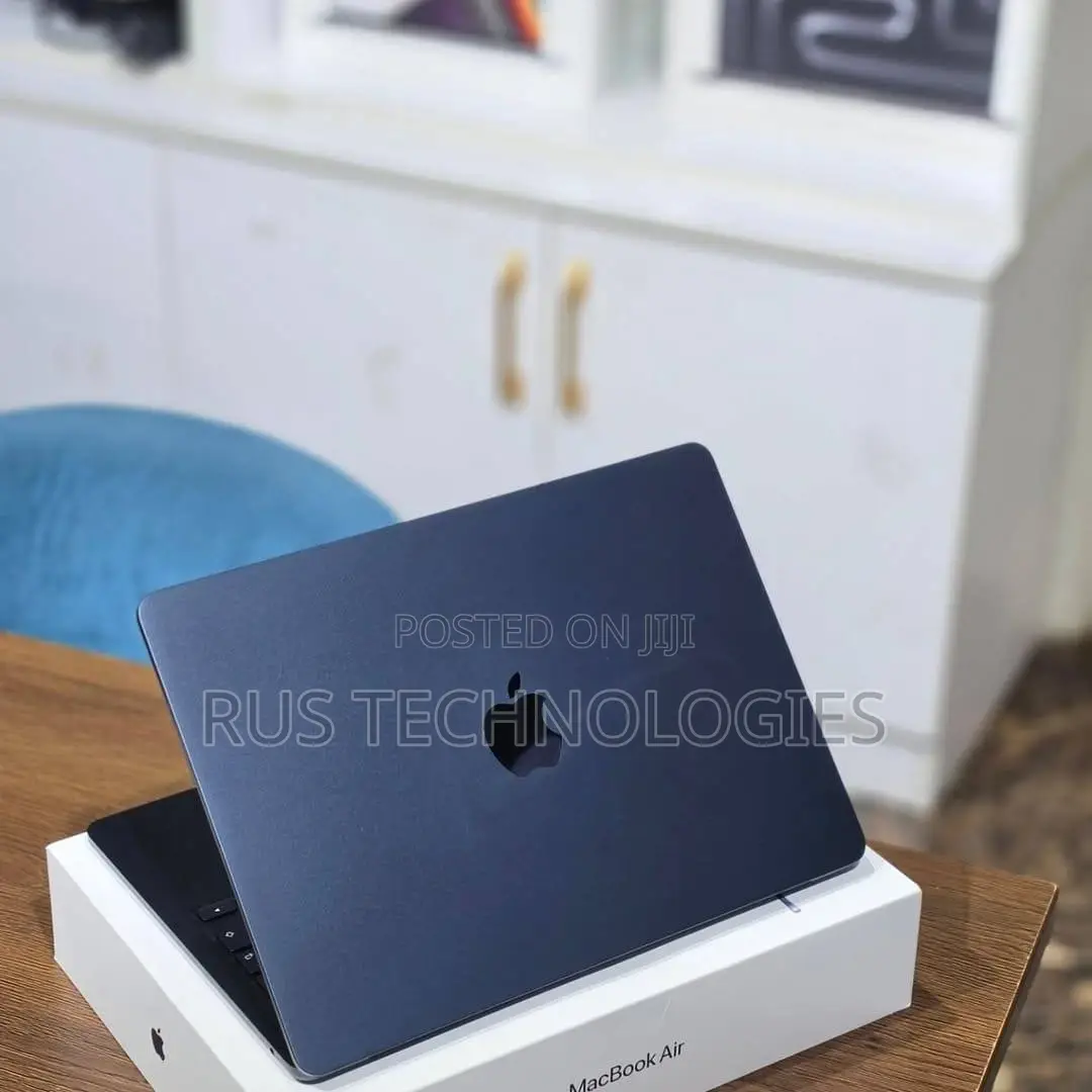 New Laptop Apple MacBook Air 16GB Apple M5 SSD 512GB