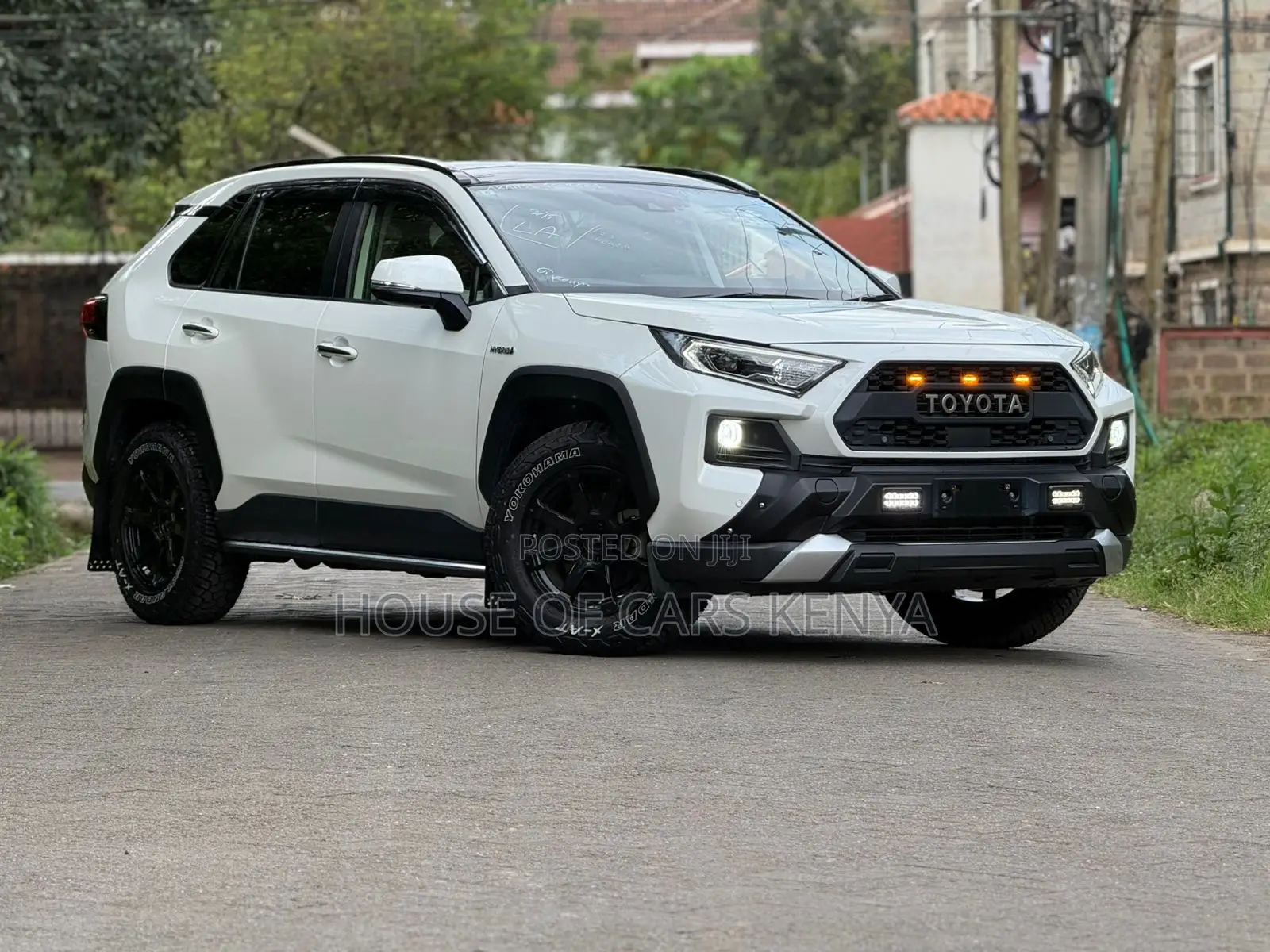 Toyota RAV4 Hybrid 2020 White