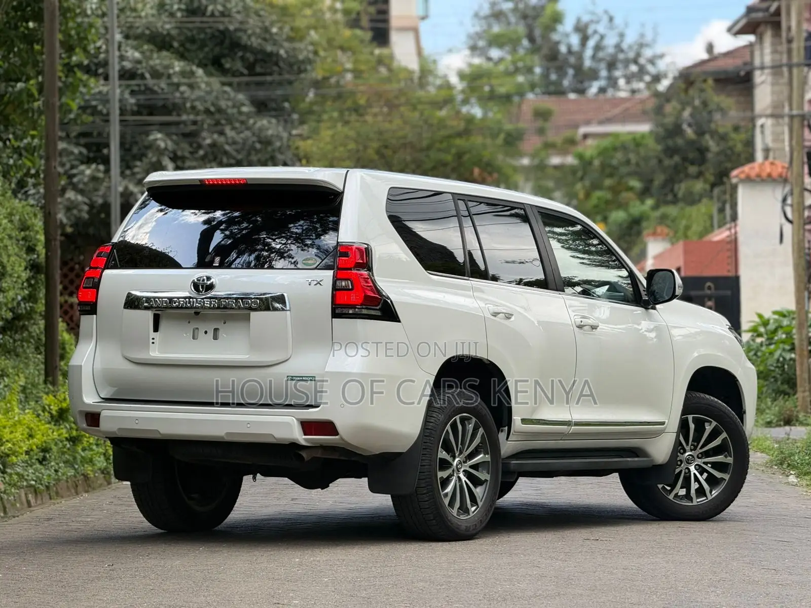 Toyota Land Cruiser Prado 2.8 2018 White