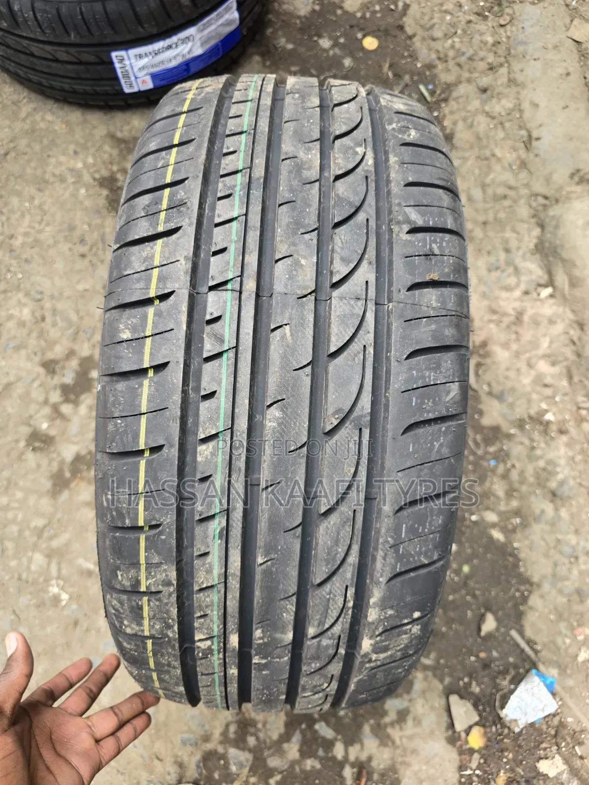 245/40r18 Godard Tyre