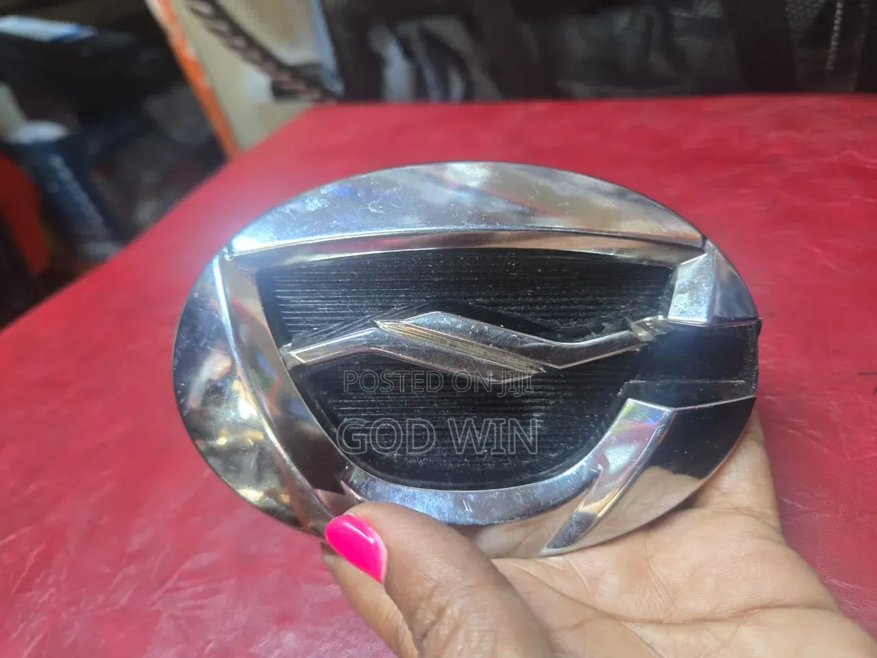 Emblem Toyota Fielder