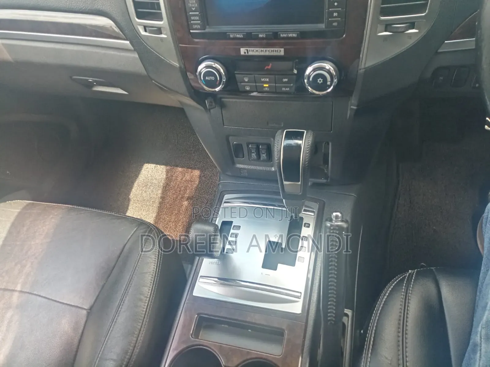 Mitsubishi Pajero 2016 Silver