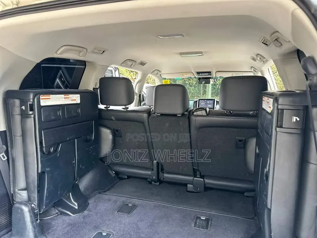 Toyota Land Cruiser 4.5 V8 TD 2018 White