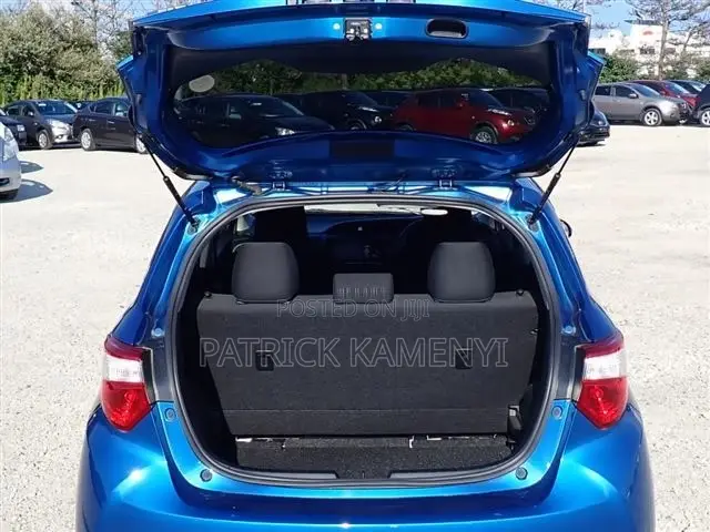 Toyota Vitz 2018 Blue