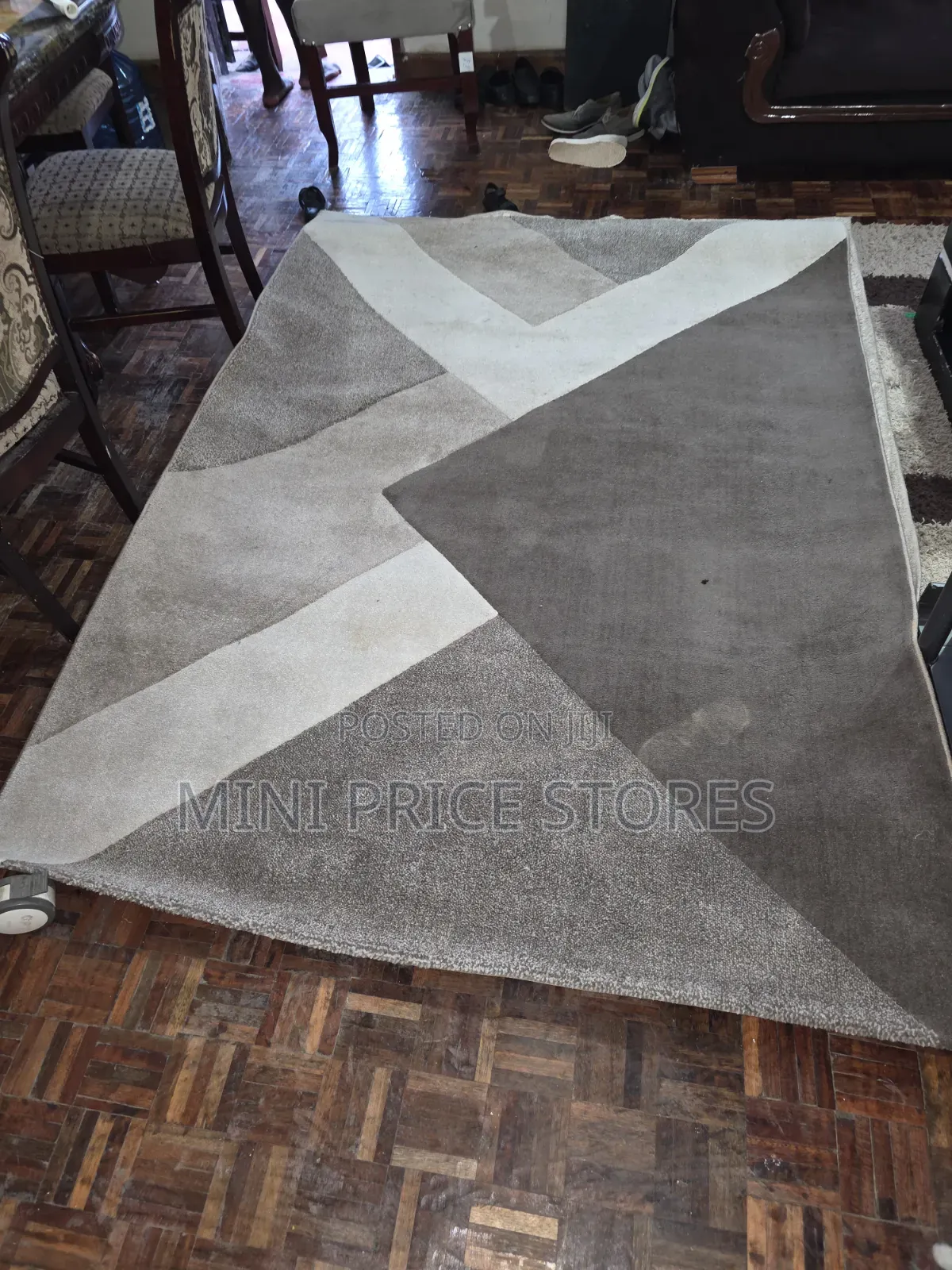 230 by 160cm Furniture Palace Carpet