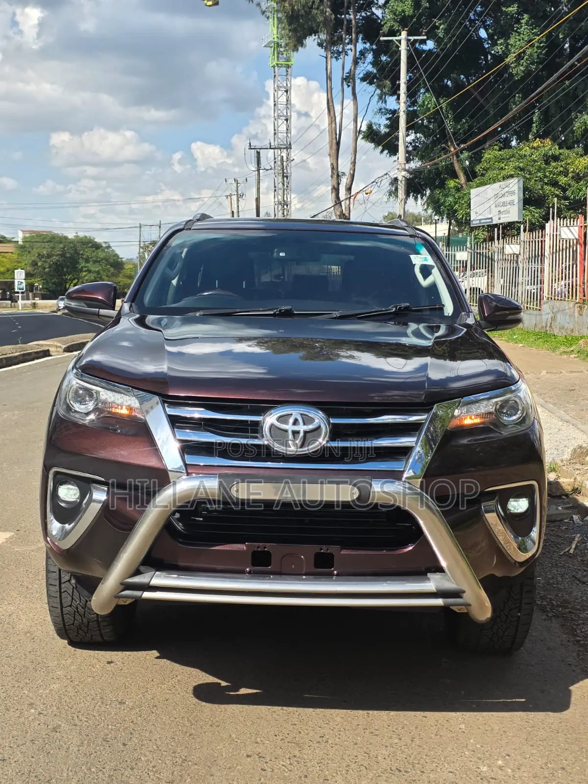 Toyota Fortuner 2019 Maroon