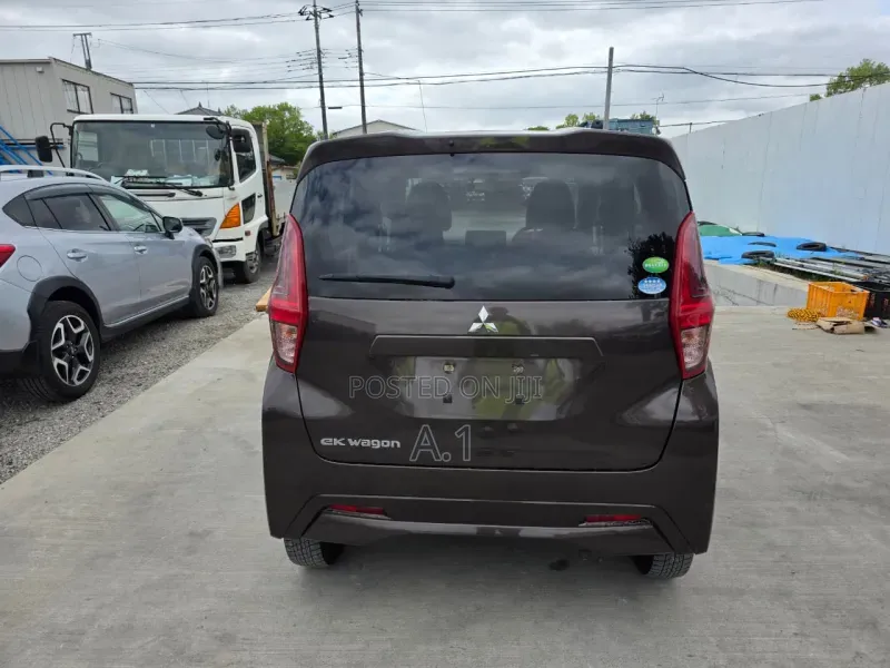 Mitsubishi EK Wagon 660 FWD 2019 Brown