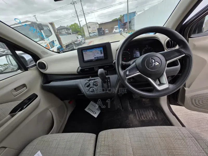 Mitsubishi EK Wagon 660 FWD 2019 Brown