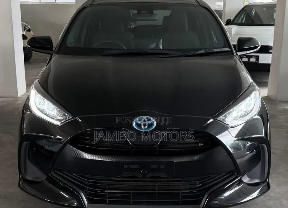 Toyota Yaris 2021 Black