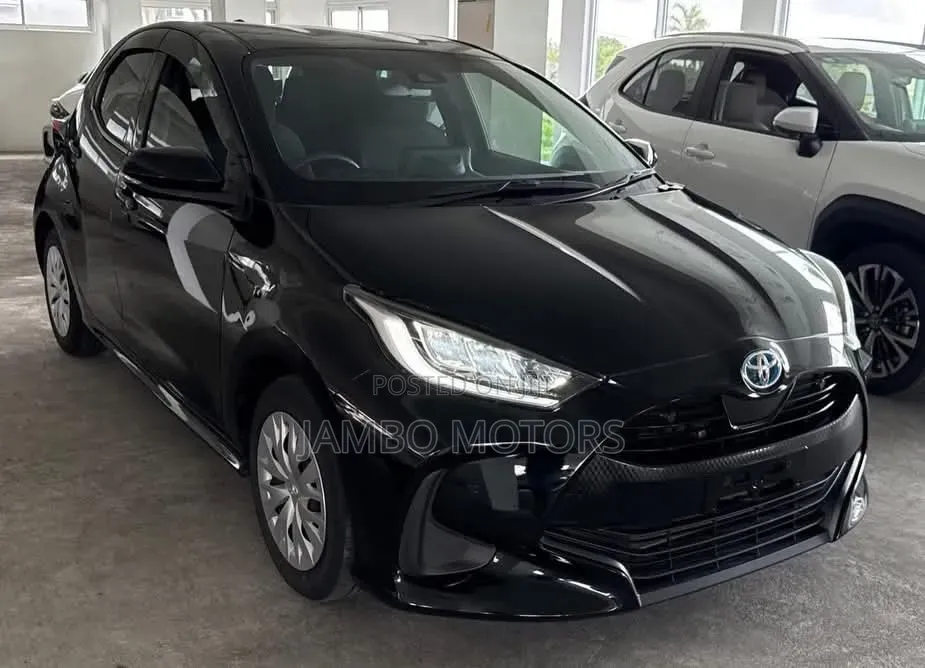 Toyota Yaris 2021 Black