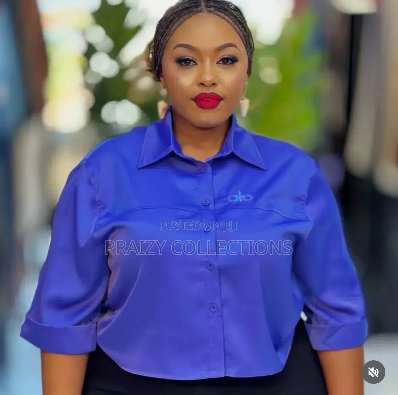 Cropped Satin Ladies Shirt
Size L-2xl
