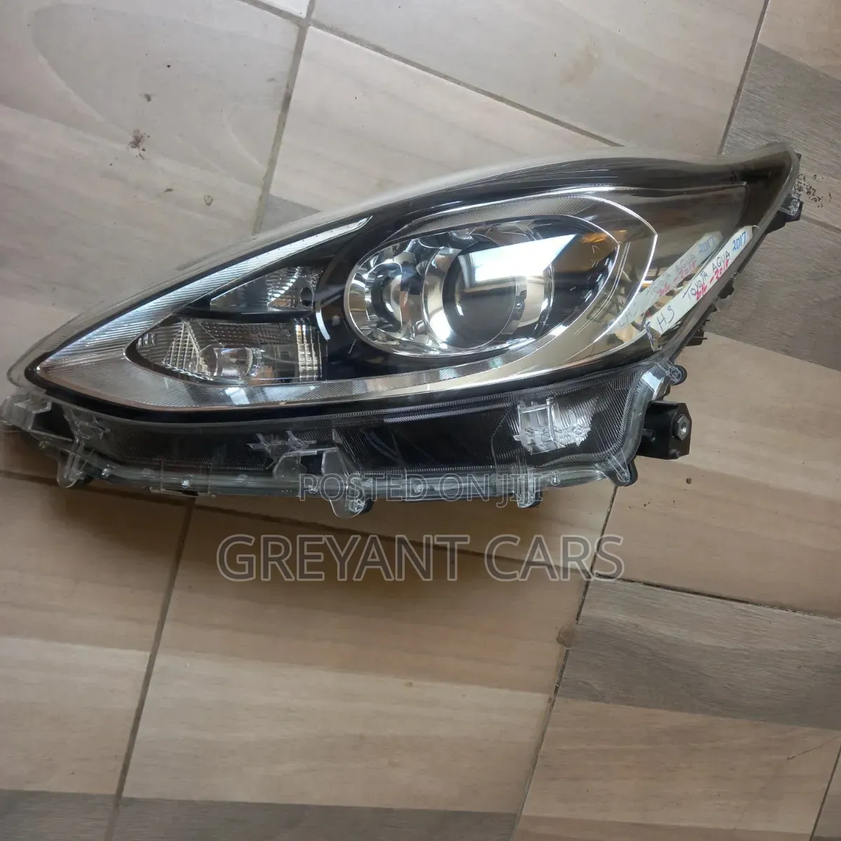 Aqua Headlight