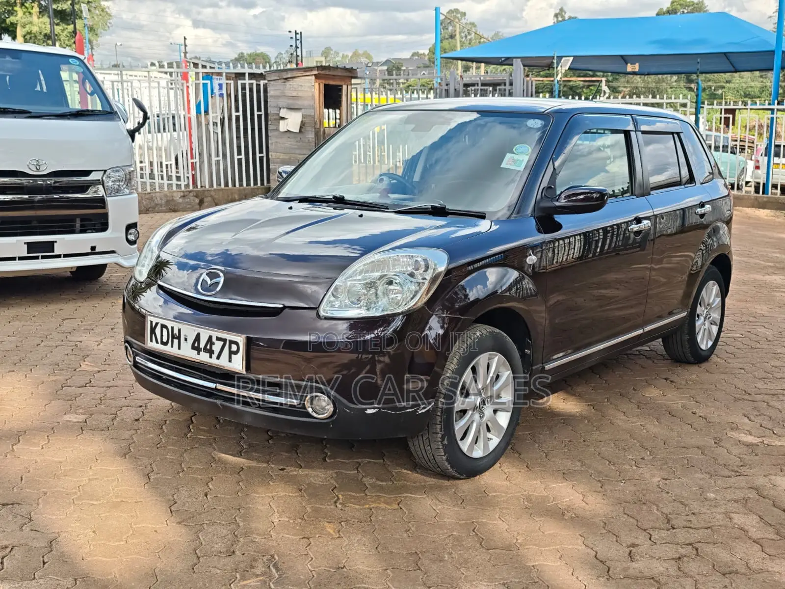 Mazda Verisa 2015 Burgundy