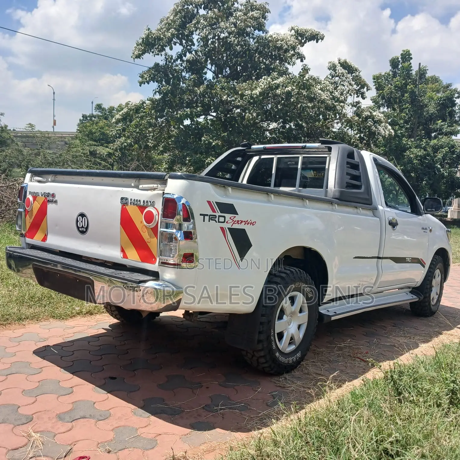 Toyota Hilux 2014 White