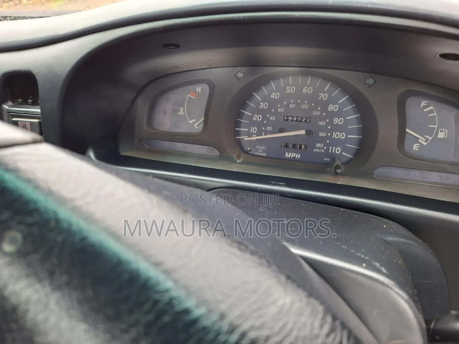 Toyota Hilux 2004 Pearl