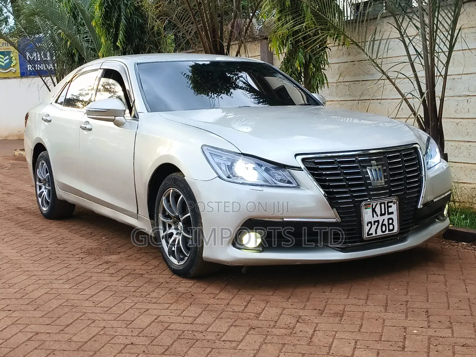 Toyota Crown 2014 Silver