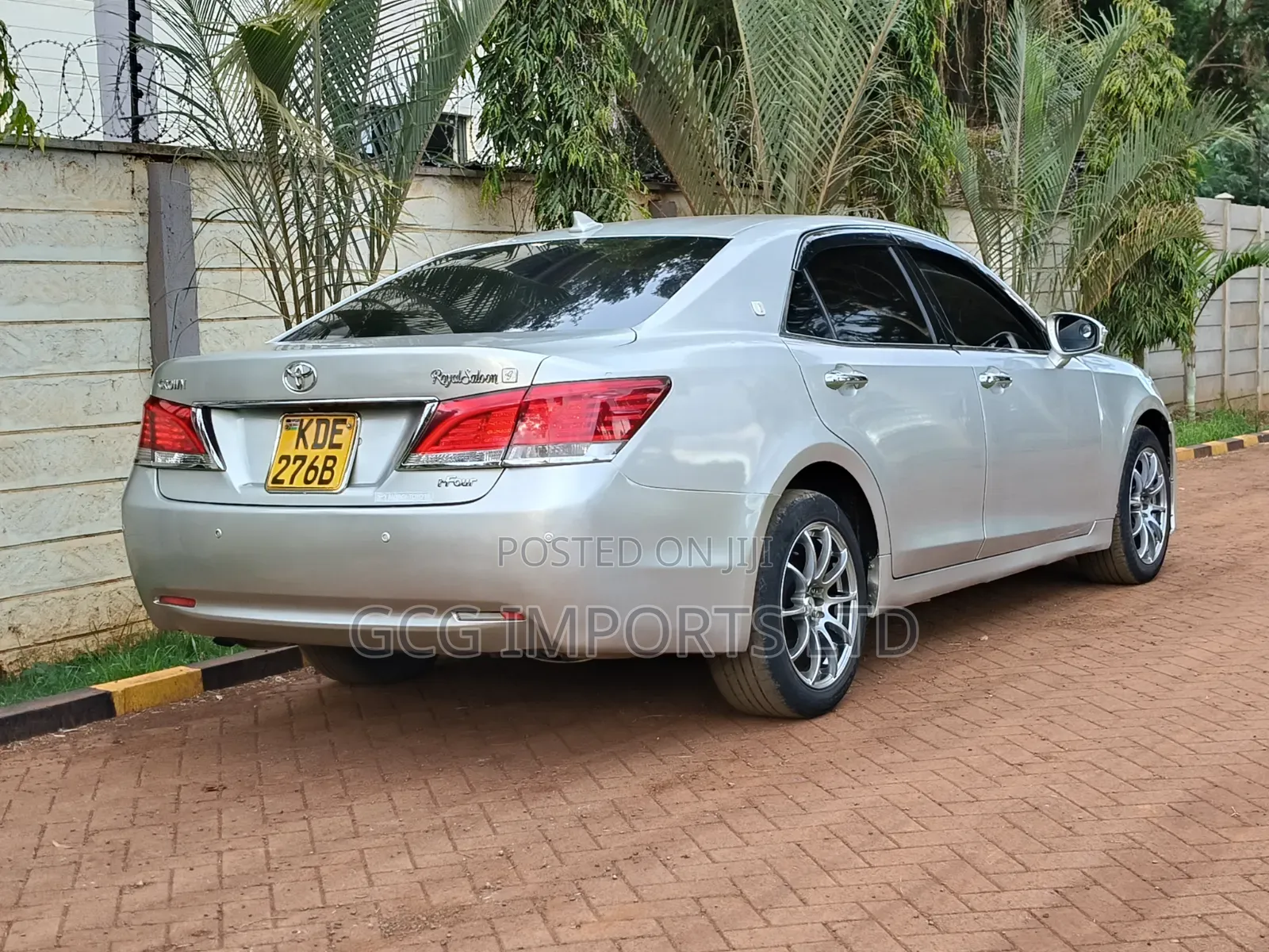 Toyota Crown 2014 Silver