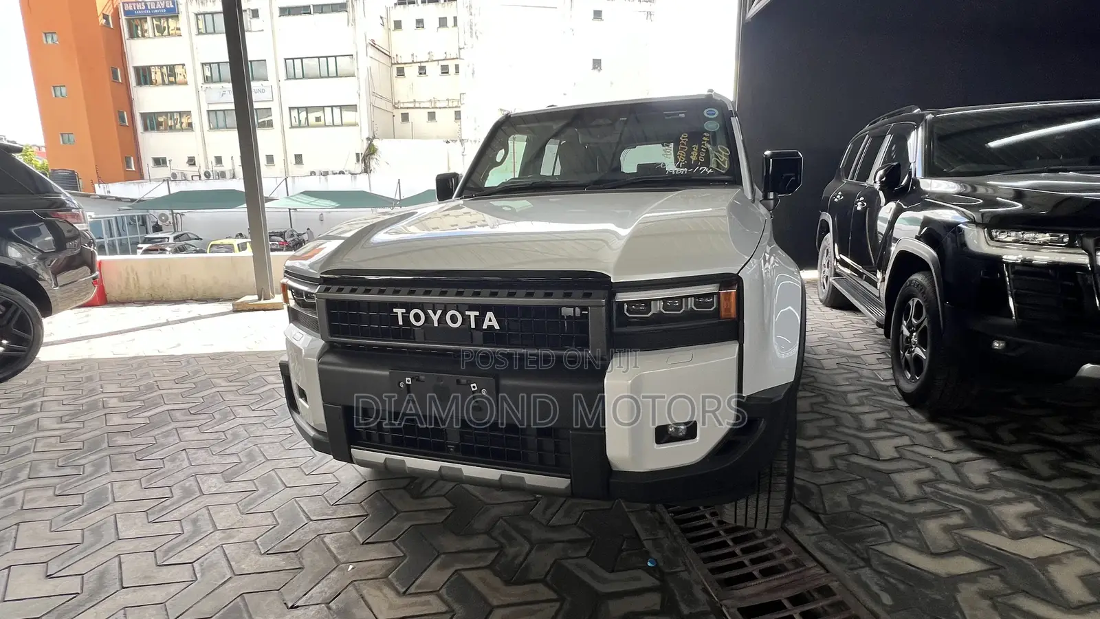 Toyota Land Cruiser Prado 2024 Pearl
