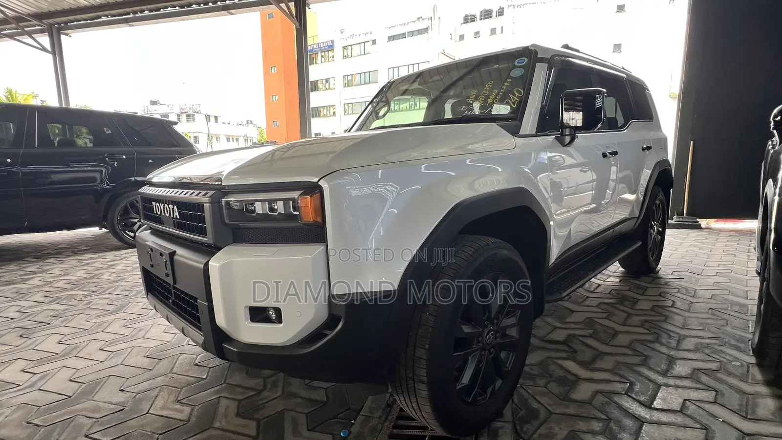 Toyota Land Cruiser Prado 2024 Pearl