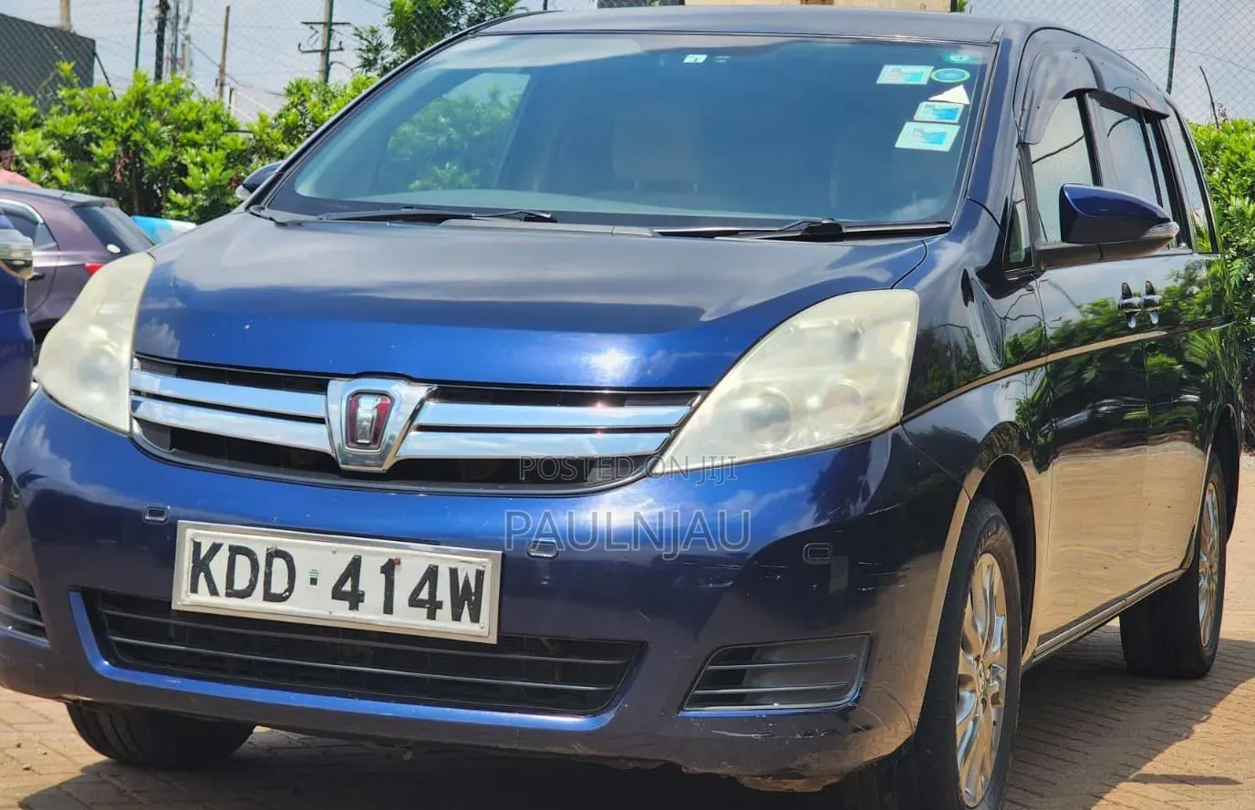 Toyota ISIS 2014