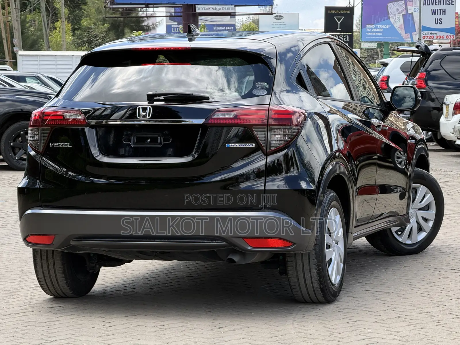 Honda Vezel 1.5 Hybrid 2WD 2019 Black