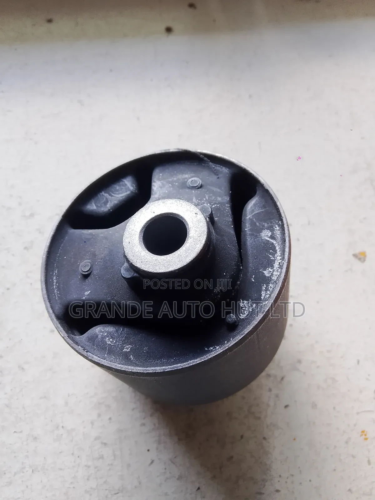 Bush Mounting Gearbox Hyundai Tucson/ Sportage (Genuine)