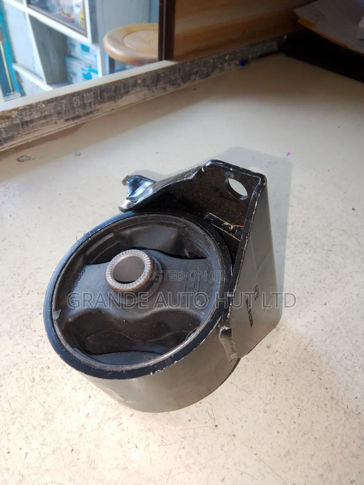 Front Engine Mount Kia Carens 2007