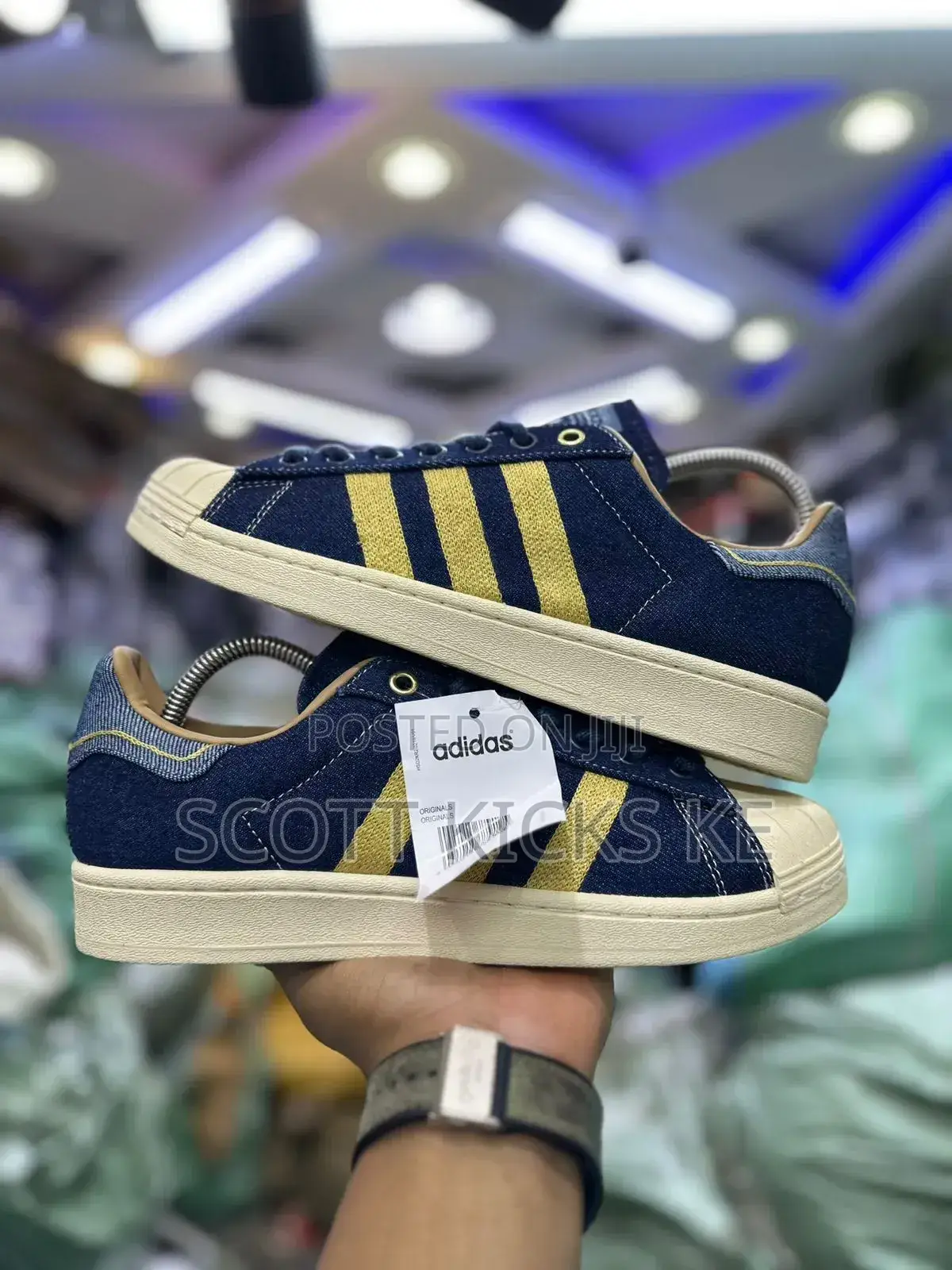 Adidas Superstar Og “ Denim Blue
Size 38-45