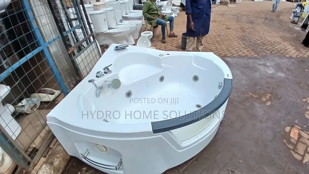 Jacuzzi Bathtub