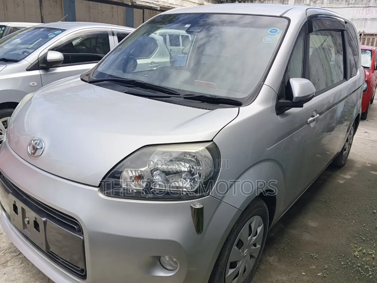 Toyota Porte 2019 Silver