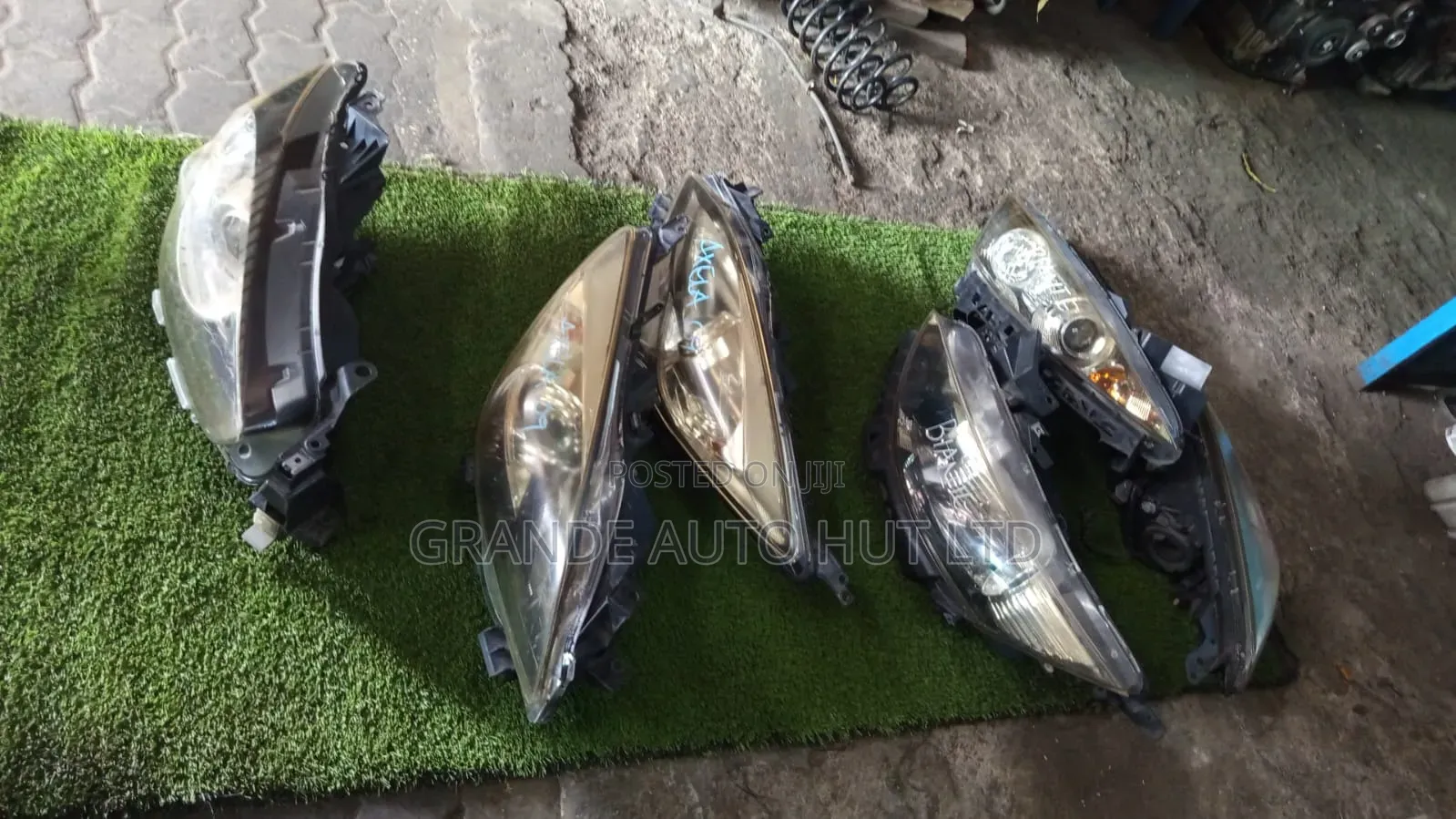Mazda Cx5,Biante,Axela Headlights