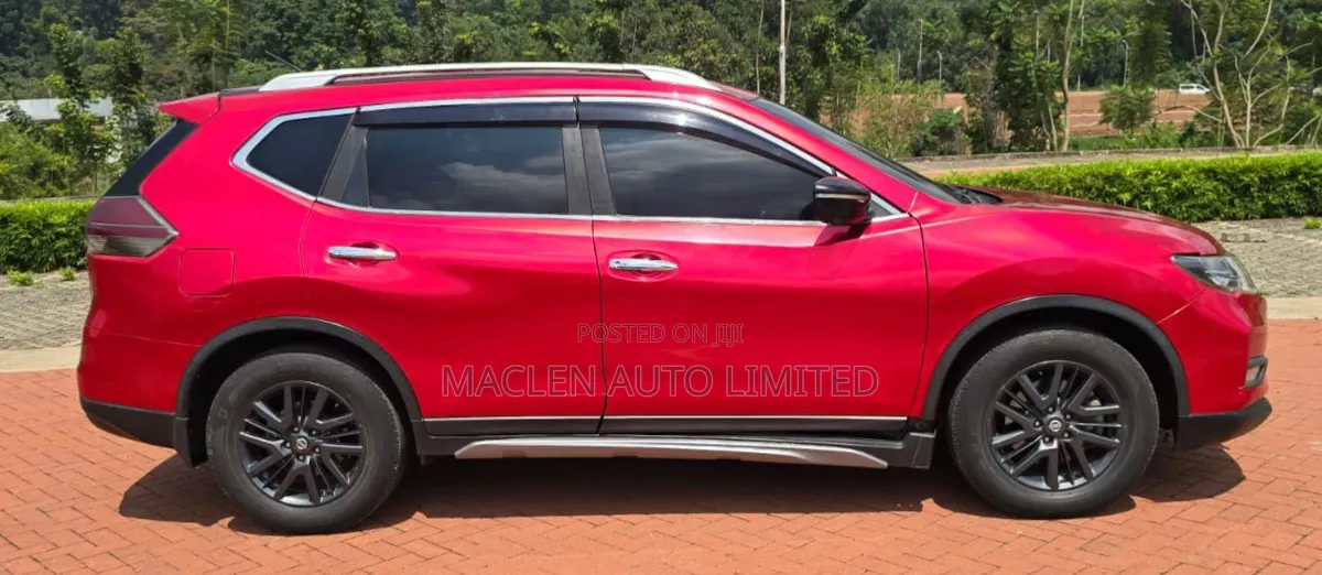 Nissan X-Trail 2016 Red