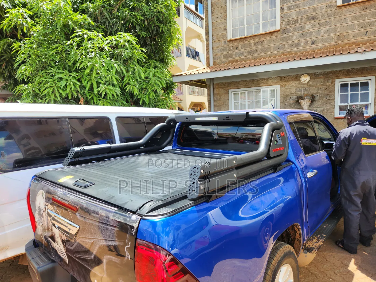 Manual Roller Shutter Cover – Toyota Hilux