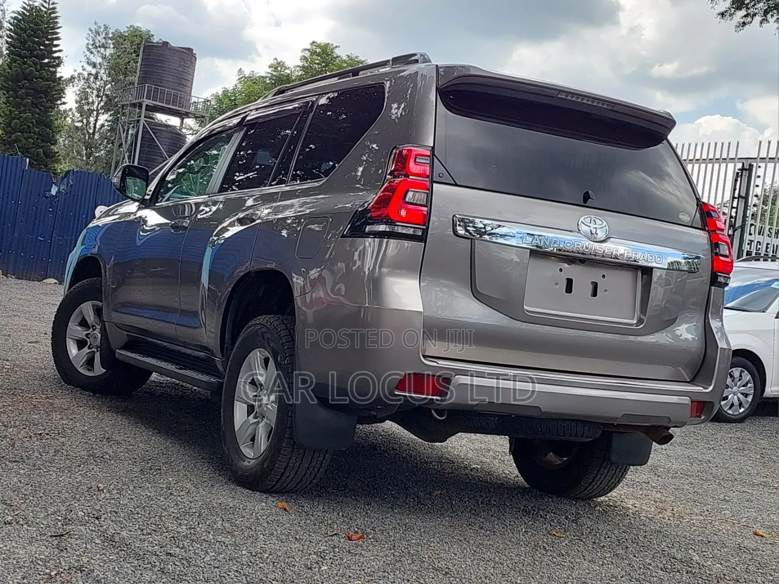 Toyota Land Cruiser Prado 2017 Gray