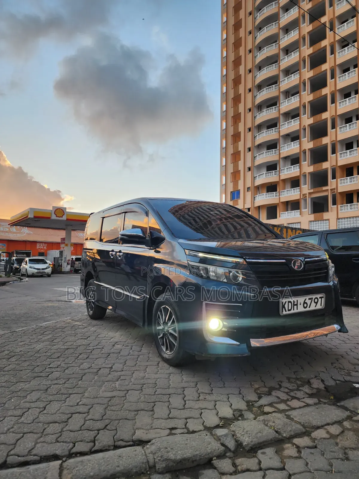 Toyota Voxy 2015 Blue